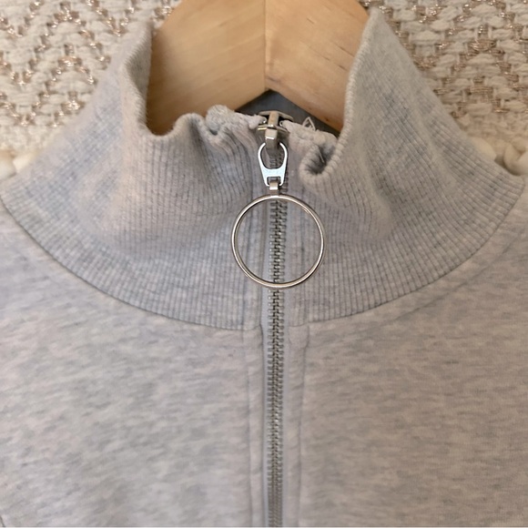 Heather light grey 1/4 zip sweatshirt - Picture 9 of 10